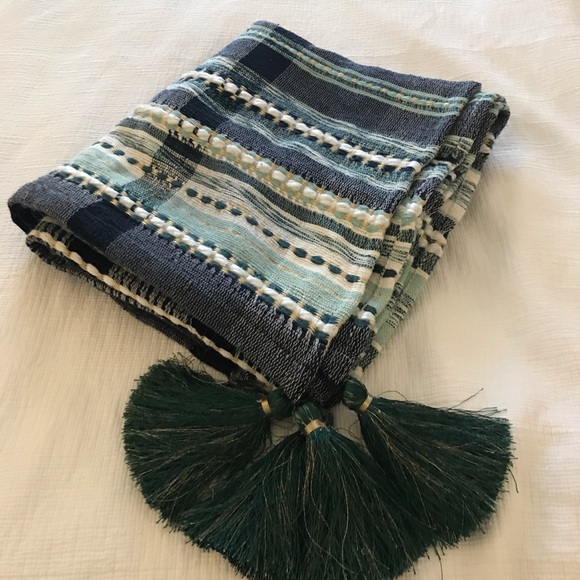 Anthropologie Other - Beautiful tasseled Anthropologie throw